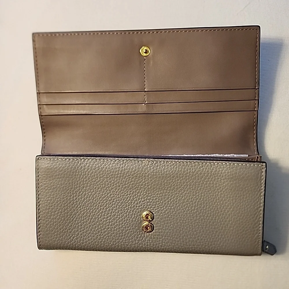 NWOT Lodis Pebble Gray Leather Bifold Ladies Wallet - lovely gold trim - Picture 2 of 8
